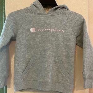 Girls champion sweater size 6